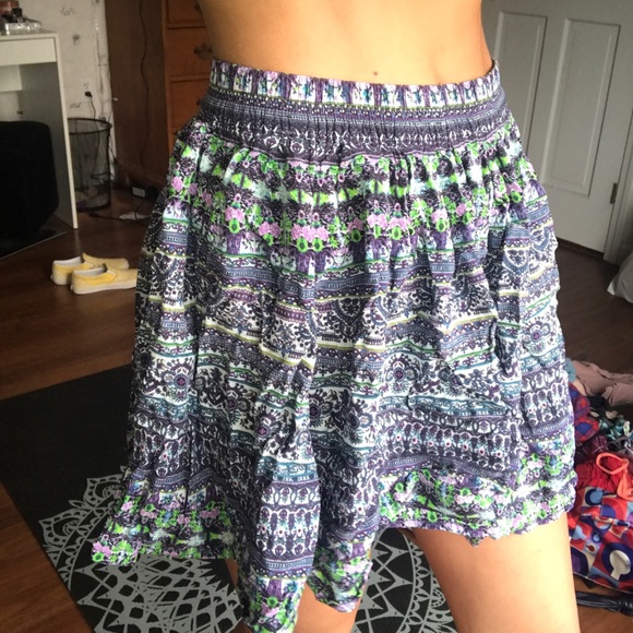 Skirt never worn - Picture 3 of 3